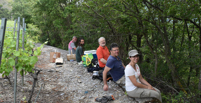 Eine wohlverdiente Pause für unsere freiwilligen Helferinnen und Helfer © Marjorie Berthouzoz